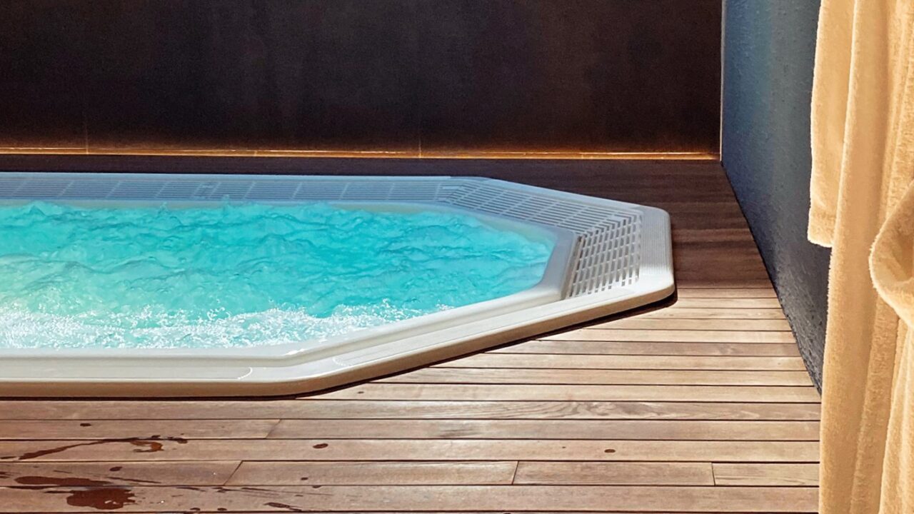 Heat Your Pool Efficiently With These Heater Options