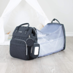 What Features Should A Diaper Bag Have?